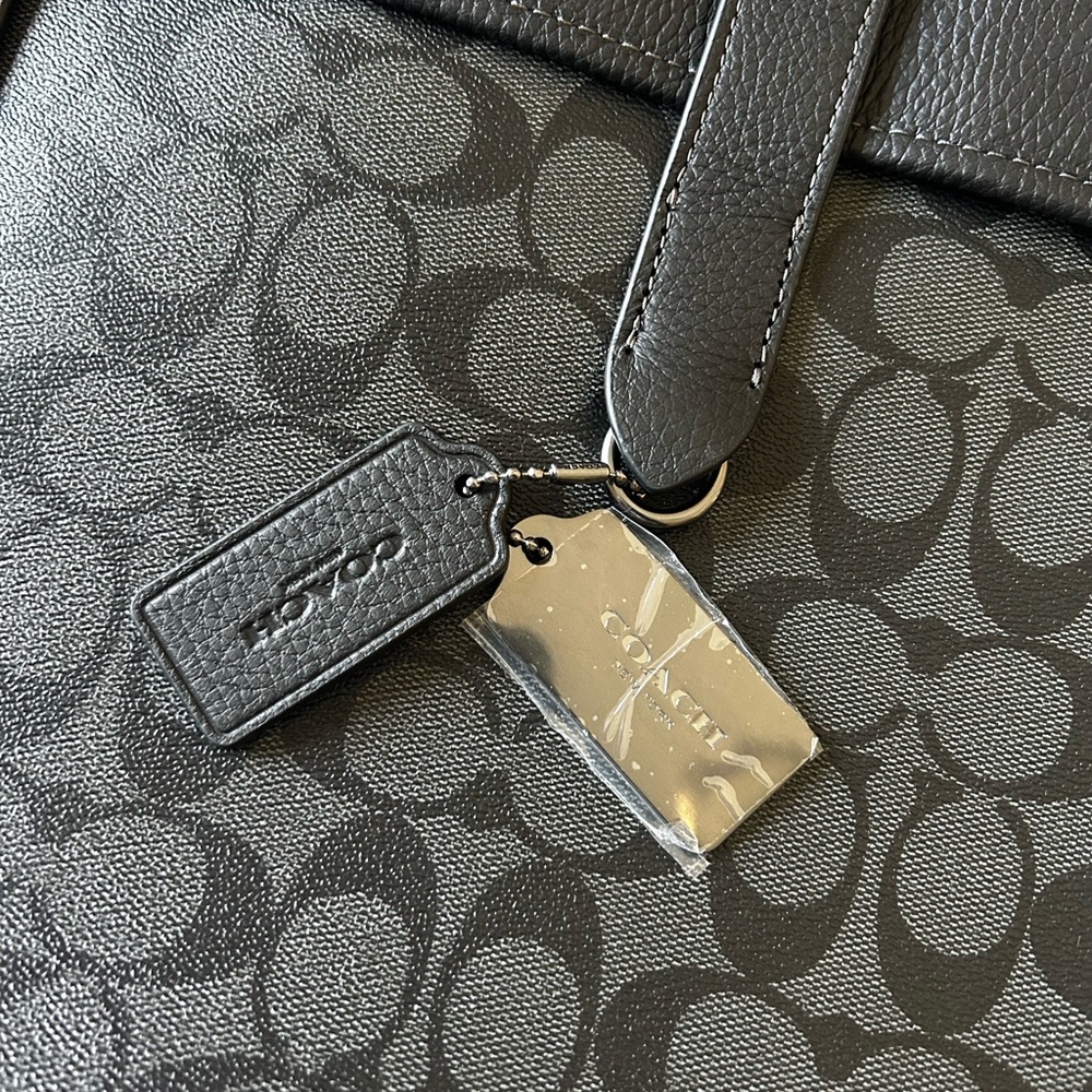 Coach Sullivan Portfolio signature brief case - Picture 3 of 9